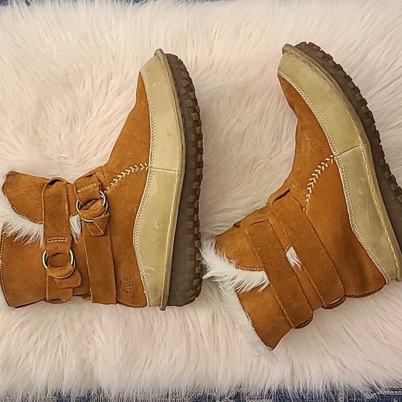 Sorel Womens Tootega Tan Suede Round Toe Ankle Winter Boots sz 6, 5.5, 5 - Picture 2 of 14